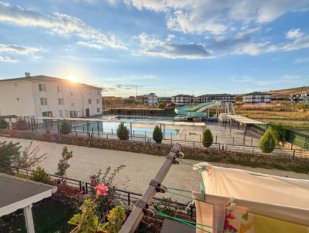1 1 Wohnung Zum Verkauf In Einem Komplex In Der Nähe Des Meeres Mit Aquapark Und Pool