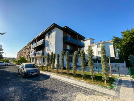 2 1 Wohnungen Zum Verkauf Mit Garten In Boutique-Anlage Mit Pool In Kumbağ