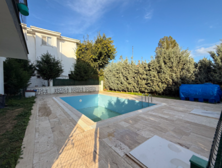 2 1 Wohnungen Zum Verkauf Mit Garten In Boutique-Anlage Mit Pool In Kumbağ