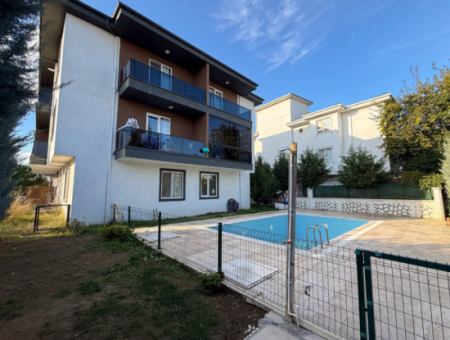 2 1 Wohnungen Zum Verkauf Mit Garten In Boutique-Anlage Mit Pool In Kumbağ