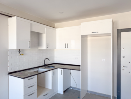 Luxus 1 1 Wohnung Zu Vermieten In Der Nähe Des Meeres In Einem Komplex Mit Kumbağ Pool