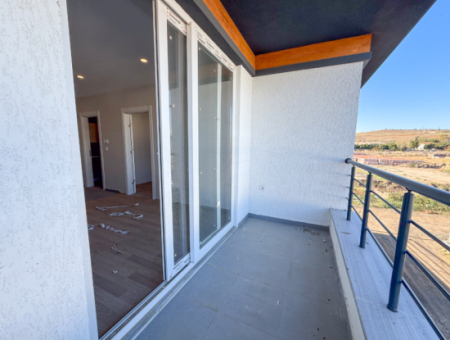 Luxus 1 1 Wohnung Zu Vermieten In Der Nähe Des Meeres In Einem Komplex Mit Kumbağ Pool