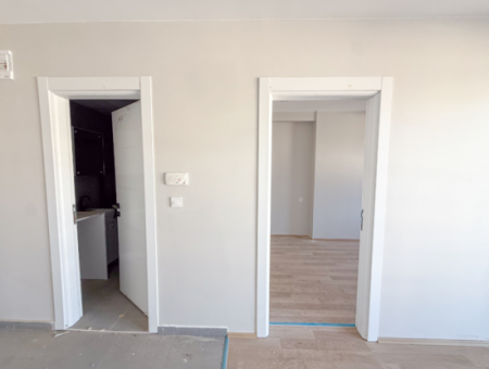 Luxus 1 1 Wohnung Zu Vermieten In Der Nähe Des Meeres In Einem Komplex Mit Kumbağ Pool