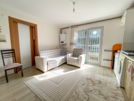 Iskanli Bahçe Etage 1 1 Wohnung Auf Der Meerseite Der Strasse In Kumbağ