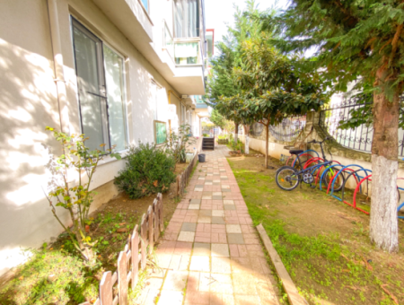 Iskanli Bahçe Etage 1 1 Wohnung Auf Der Meerseite Der Strasse In Kumbağ