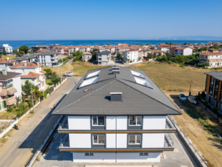 Luxus 2 1 Wohnungen Zum Verkauf In Kumbag Sea Side Komplex Mit Pool