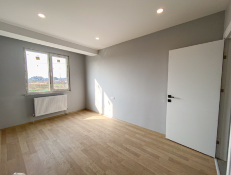 Luxus 2 1 Wohnungen Zum Verkauf In Kumbag Sea Side Komplex Mit Pool