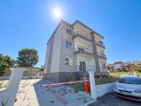 Geräumige Neue 2 1 Wohnung Zum Verkauf Mit Eigenem Bad In Kumbağ