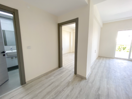 Geräumige Neue 2 1 Wohnung Zum Verkauf Mit Eigenem Bad In Kumbağ