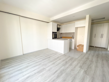 Geräumige Neue 2 1 Wohnung Zum Verkauf Mit Eigenem Bad In Kumbağ