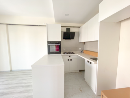 Geräumige Neue 2 1 Wohnung Zum Verkauf Mit Eigenem Bad In Kumbağ