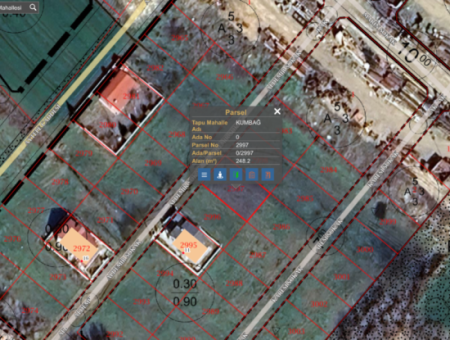 248 Quadratmeter 3-Stöckiges Grundstück Zum Verkauf In Kumbağ