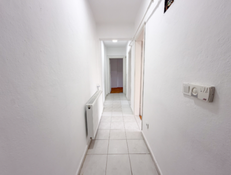 1 1 Miete Mit Doppelbalkon In Einem Gebäude Direkt Am Meer An Der Kumbağ-Promenade