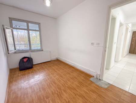 1 1 Miete Mit Doppelbalkon In Einem Gebäude Direkt Am Meer An Der Kumbağ-Promenade