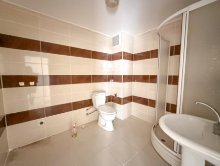 Grosse Und Geräumige 2 1 Wohnung Zum Verkauf In Einem Komplex Mit Pool In Kumbağ 