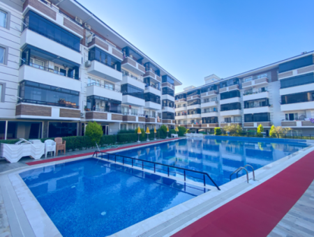 11-Wohnung Zum Verkauf Mit Belegung Auf Einem Zentral Gelegenen Gelände Mit Pool In Kumbağ