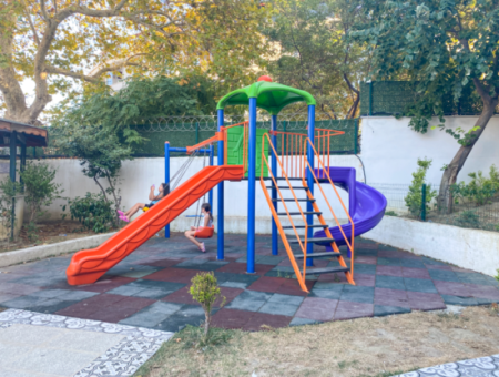 11-Wohnung Zum Verkauf Mit Belegung Auf Einem Zentral Gelegenen Gelände Mit Pool In Kumbağ