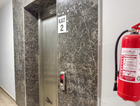 11-Wohnung Zum Verkauf Mit Belegung Auf Einem Zentral Gelegenen Gelände Mit Pool In Kumbağ