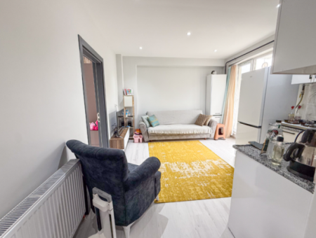 1 1 Wohnung Mit Garten In Einem Neuen Gebäude Auf Der Strandseite Der Strasse In Kumbağ