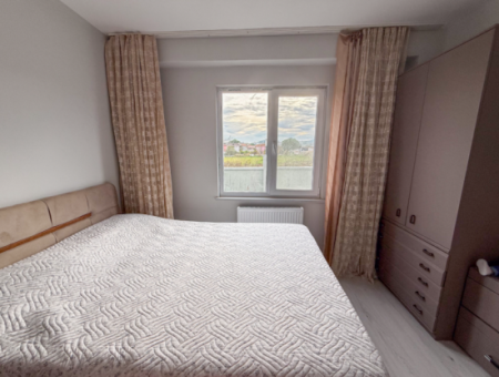 1 1 Wohnung Mit Garten In Einem Neuen Gebäude Auf Der Strandseite Der Strasse In Kumbağ