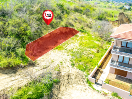 Wohngebiete Zum Verkauf Zur Investition In Der Nähe Der Hauptstrasse In Kumbağ