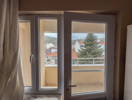 3 1 Duplex Zum Verkauf Mit Terrasse Und Doppelbalkon Im Zentrum Von Kumbağ