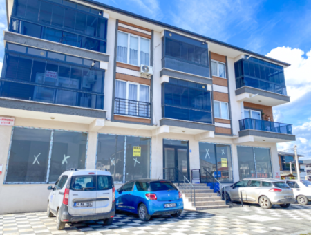 135 M² Grosser Laden Zu Mieten In Der Stark Belebten Hauptstrasse Kumbağ