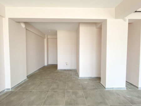 135 M² Grosser Laden Zu Mieten In Der Stark Belebten Hauptstrasse Kumbağ