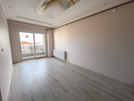 11 Wohnung Zur Vermietung Auf Einem Grundstück Null Zur Hauptstrasse In Kumbağ