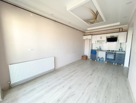 11 Wohnung Zur Vermietung Auf Einem Grundstück Null Zur Hauptstrasse In Kumbağ