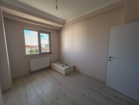 11 Wohnung Zur Vermietung Auf Einem Grundstück Null Zur Hauptstrasse In Kumbağ