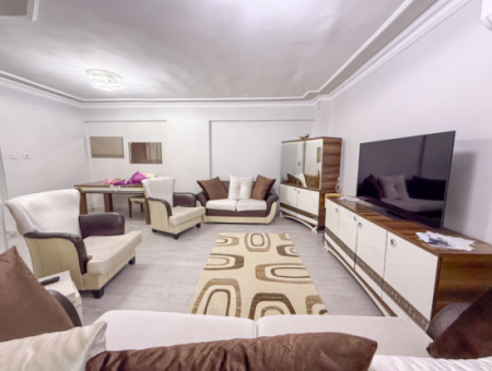 Geräumige Und Luxuriöse, Voll Gebaute 3-1-Wohnungen Zum Verkauf In Altinova