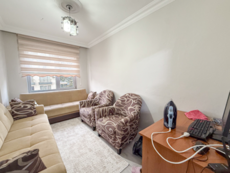 Geräumige Und Luxuriöse, Voll Gebaute 3-1-Wohnungen Zum Verkauf In Altinova