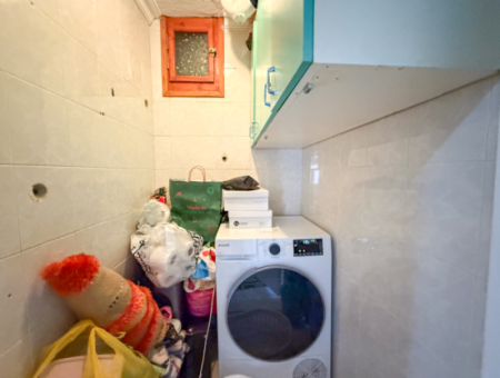 Geräumige Und Luxuriöse, Voll Gebaute 3-1-Wohnungen Zum Verkauf In Altinova