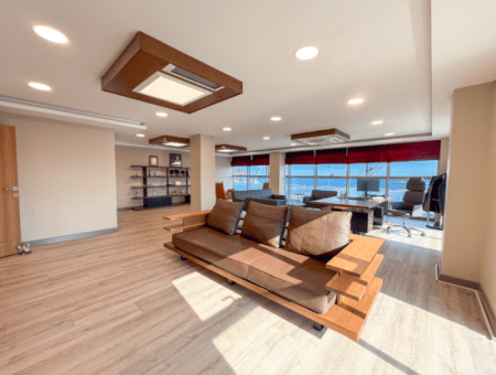 100.Year Sub-Road Street Sea View Complete Rental Plaza