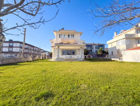 Trplex 7 1 Villa Zum Verkauf Auf 740 M² Grundstück In Kumbağ