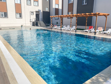 2 1 Luxuswohnung Zu Mieten Mit Separater Küche In Einem Komplex Mit Pool