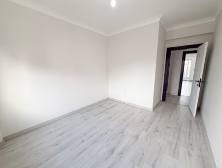 2 1 Luxuswohnung Zu Mieten Mit Separater Küche In Einem Komplex Mit Pool