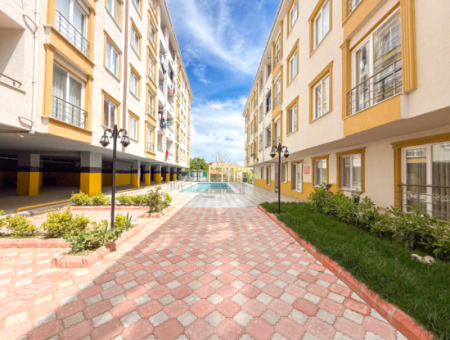 2 1 Duplex Reihenhaus Zur Mietung In Einem Komplex Mit Pool Im Hafen Von Kumbağ