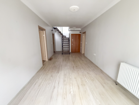 2 1 Duplex Reihenhaus Zur Mietung In Einem Komplex Mit Pool Im Hafen Von Kumbağ