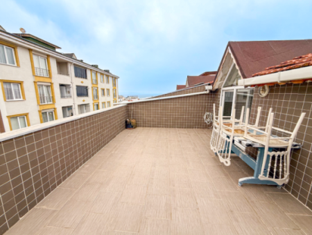 2 1 Duplex Reihenhaus Zur Mietung In Einem Komplex Mit Pool Im Hafen Von Kumbağ