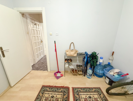 2 1 Wohnungen Zum Verkauf In Einem Wohngebäude Im Zentrum Von Kumbağ