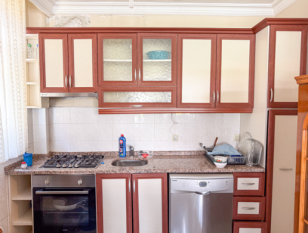 Triplex-Villa Zum Verkauf Auf Einem Gelände Mit Einem 50 Meter Grossen Pool Zum Kumbağ-Meer