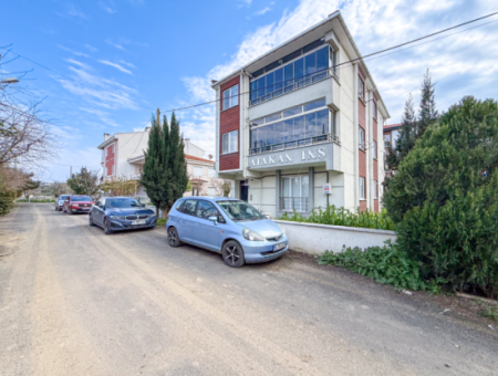 1 1 Wohnung Zum Verkauf In Einem Wohngebäude In Der Nähe Des Gündal-Strandes In Kumbağ