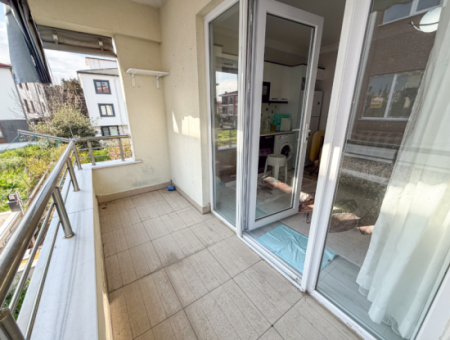1 1 Wohnung Zum Verkauf In Einem Wohngebäude In Der Nähe Des Gündal-Strandes In Kumbağ