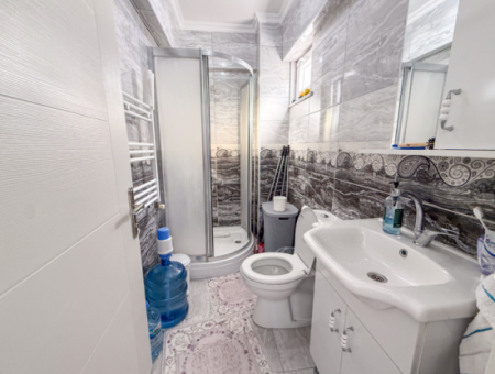 1 1 Wohnung Zum Verkauf In Einem Wohngebäude In Der Nähe Des Gündal-Strandes In Kumbağ