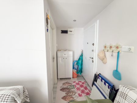 1 1 Wohnung Zum Verkauf In Einem Wohngebäude In Der Nähe Des Gündal-Strandes In Kumbağ