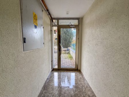 1 1 Wohnung Zum Verkauf In Einem Wohngebäude In Der Nähe Des Gündal-Strandes In Kumbağ