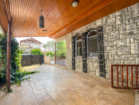 Triplex 4 1 Villa Zum Verkauf Mit Steinverkleidung Am Meer, In Kumbağ