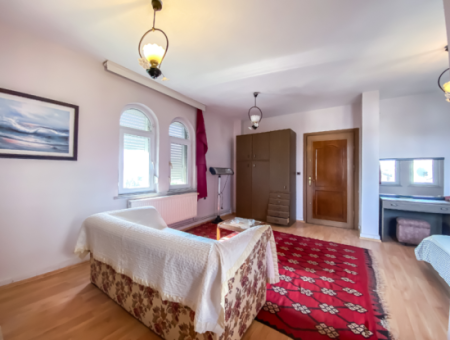 Triplex 4 1 Villa Zum Verkauf Mit Steinverkleidung Am Meer, In Kumbağ